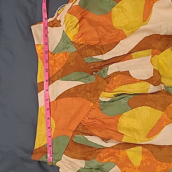 Fe Noel x Target mixed paint print knotted crop top & mini skirt set. - Picture 6 of 9